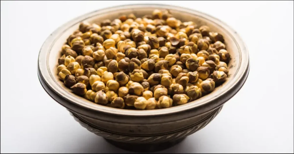 how many calories in 50 gm roasted chana in hindi