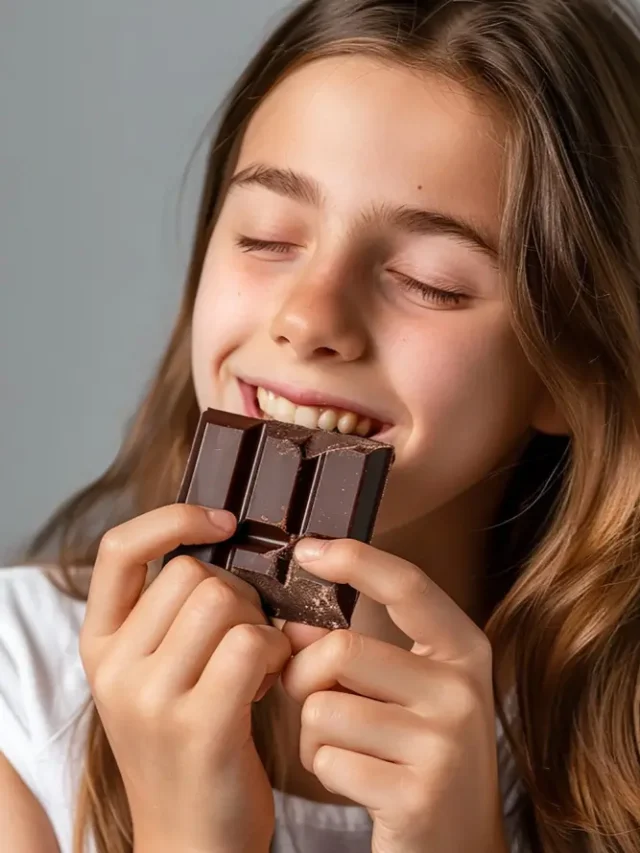 what happens to your body when you eat chocolate everyday in hindi